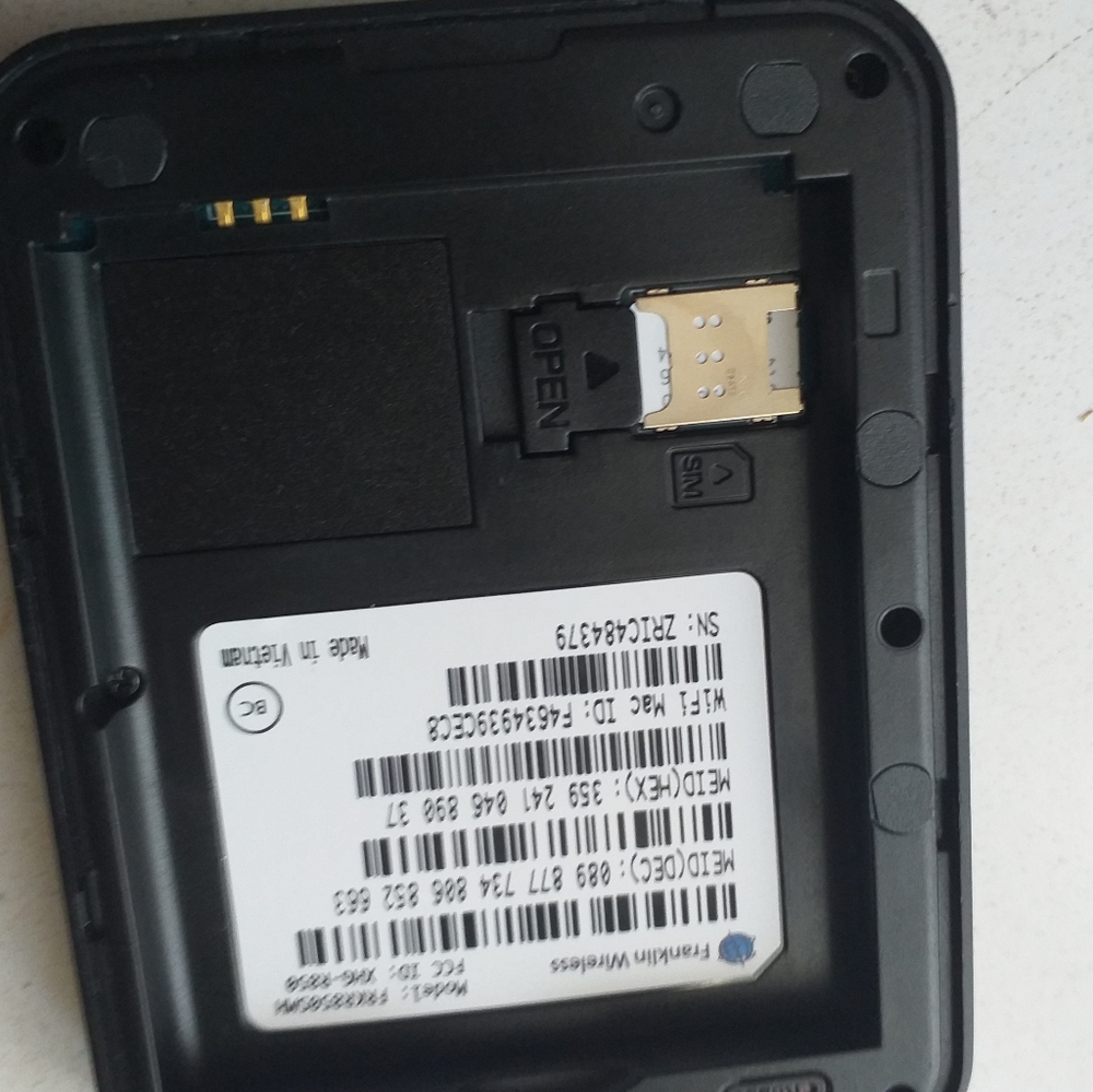 Franklin Wireless R850 hotspot - Picture 2 of 4